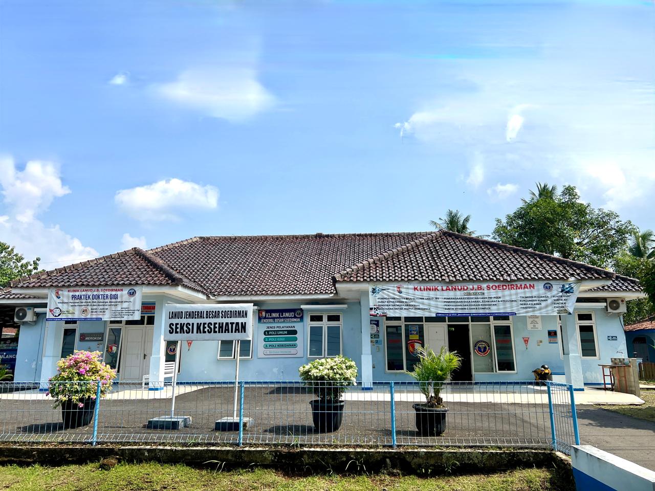 Tampak Depan Klinik JBS